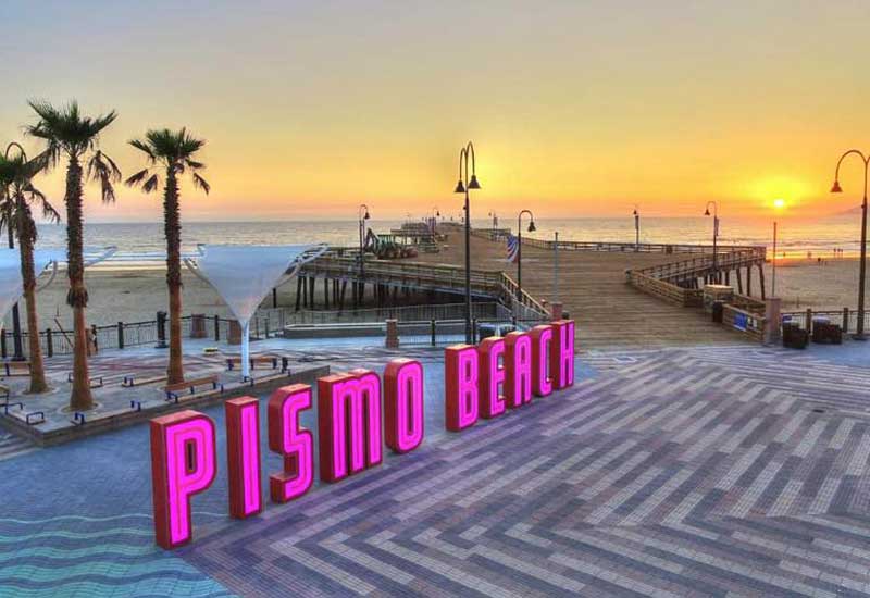 Pismo Beach lighted sign at entrance to pier