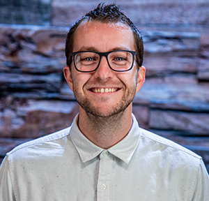 head shot of Scott McNeil