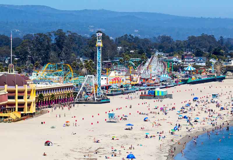 View of Santa Cruz beach and boardwalk
